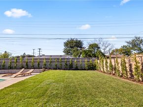 1521 Mural, Claremont CA 91711