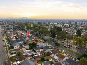 2917 Del Amo, Lakewood CA 90712