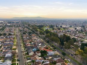 2917 Del Amo, Lakewood CA 90712