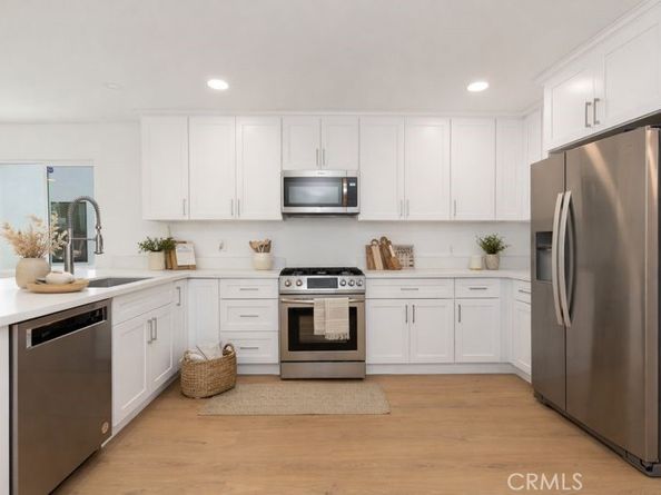 1845 W 66th, Los Angeles CA 90047