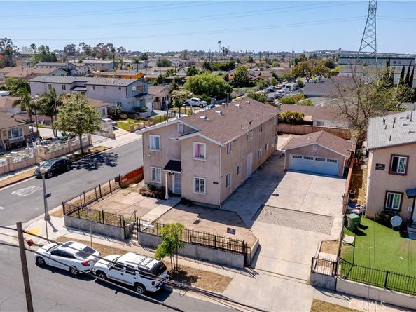 689 E 115, Los Angeles CA 90059
