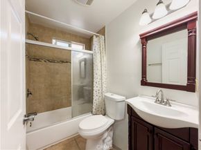 689 E 115, Los Angeles CA 90059