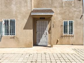 689 E 115, Los Angeles CA 90059