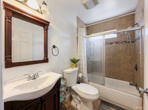 689 E 115, Los Angeles CA 90059