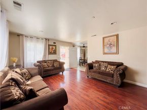 689 E 115, Los Angeles CA 90059