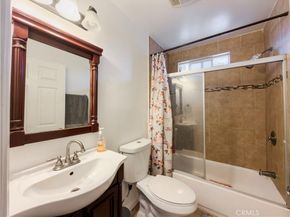689 E 115, Los Angeles CA 90059
