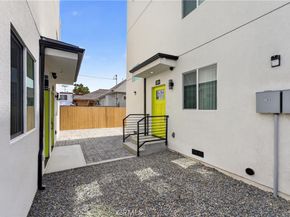 283 E 50th, Los Angeles CA 90011
