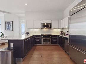 801 S Grand Avenue 2211, Los Angeles CA 90017