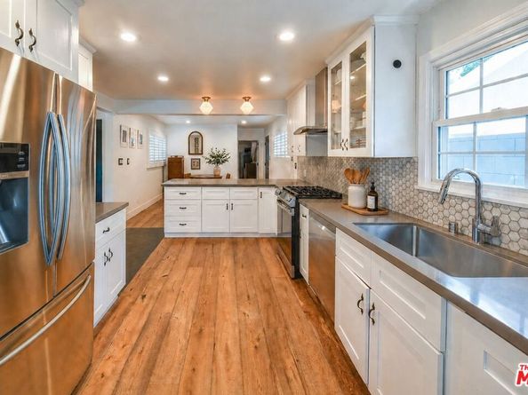 5245 Ventura Canyon Avenue, Van Nuys CA 91401