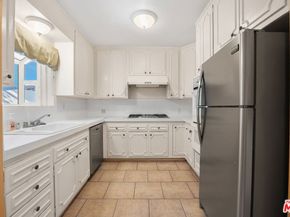 9044 Elevado Street, West Hollywood CA 90069
