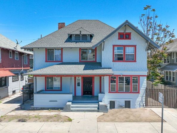 2818 S Normandie Avenue, Los Angeles CA 90007
