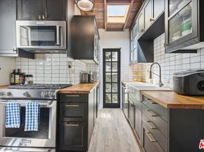 1551 N Beverly Glen Boulevard, Los Angeles CA 90077