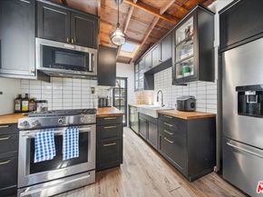 1551 N Beverly Glen Boulevard, Los Angeles CA 90077