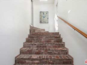 1551 N Beverly Glen Boulevard, Los Angeles CA 90077