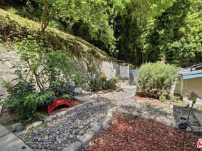 1551 N Beverly Glen Boulevard, Los Angeles CA 90077