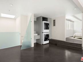 235 Main Street 316, Venice CA 90291