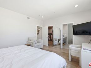 1238 S Holt Avenue 5, Los Angeles CA 90035