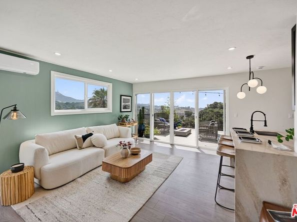 7010 Loyal Trail, Los Angeles CA 90068