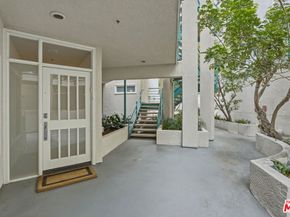 2115 3rd Street 102, Santa Monica CA 90405