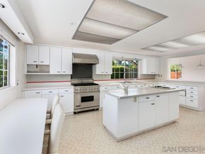 9520 Poole St, La Jolla CA 92037
