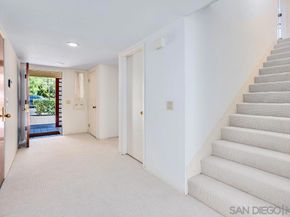 9520 Poole St, La Jolla CA 92037
