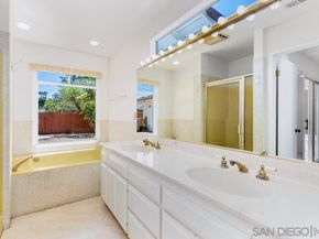 9520 Poole St, La Jolla CA 92037