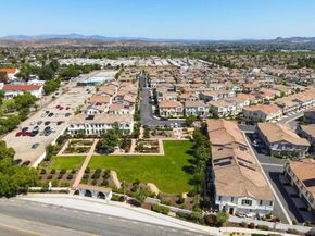 4129 Sitio Flor, Oceanside CA 92057