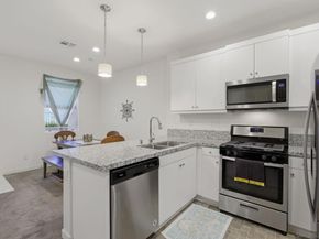 4129 Sitio Flor, Oceanside CA 92057