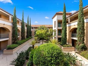 2250 Camino de la Reina 202, San Diego CA 92108
