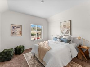 2250 Camino de la Reina 202, San Diego CA 92108