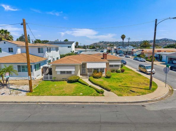 6334 Mesita Dr, San Diego CA 92115