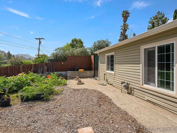 1157 Via Loma Vista, El Cajon CA 92019