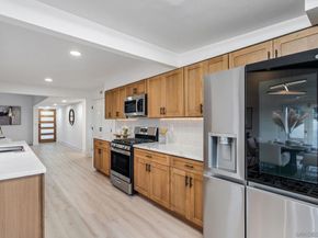 12674 Metate Ln, Poway CA 92064