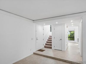 8725 Caminito Abrazo, La Jolla CA 92037