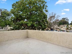 8725 Caminito Abrazo, La Jolla CA 92037