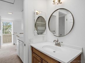 8725 Caminito Abrazo, La Jolla CA 92037