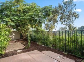 8725 Caminito Abrazo, La Jolla CA 92037