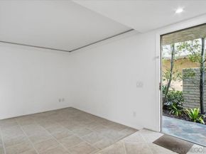 8725 Caminito Abrazo, La Jolla CA 92037