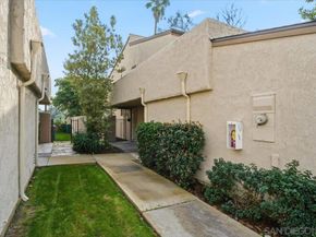 8725 Caminito Abrazo, La Jolla CA 92037