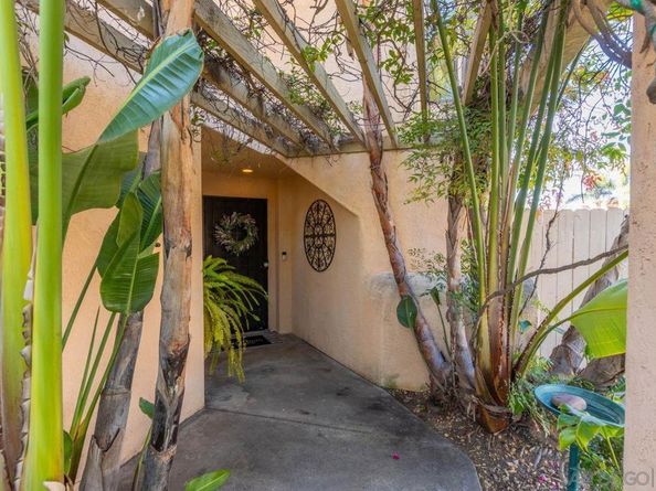 2160 Villa Sonoma Gln, Escondido CA 92029