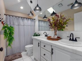 2160 Villa Sonoma Gln, Escondido CA 92029