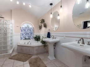 2160 Villa Sonoma Gln, Escondido CA 92029