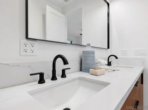 5303 Los Robles, Carlsbad CA 92008