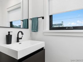 5303 Los Robles, Carlsbad CA 92008