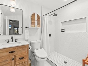 2318 Plum St, San Diego CA 92106