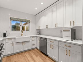 2318 Plum St, San Diego CA 92106