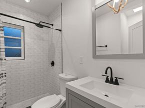 2318 Plum St, San Diego CA 92106