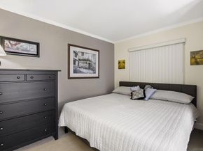 8581 Villa La Jolla Dr G, La Jolla CA 92037