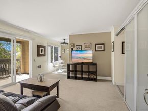 8581 Villa La Jolla Dr G, La Jolla CA 92037