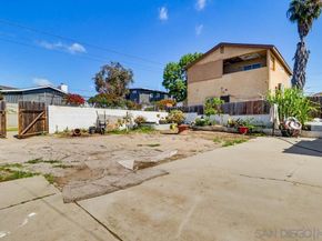 5436 Division St, San Diego CA 92114
